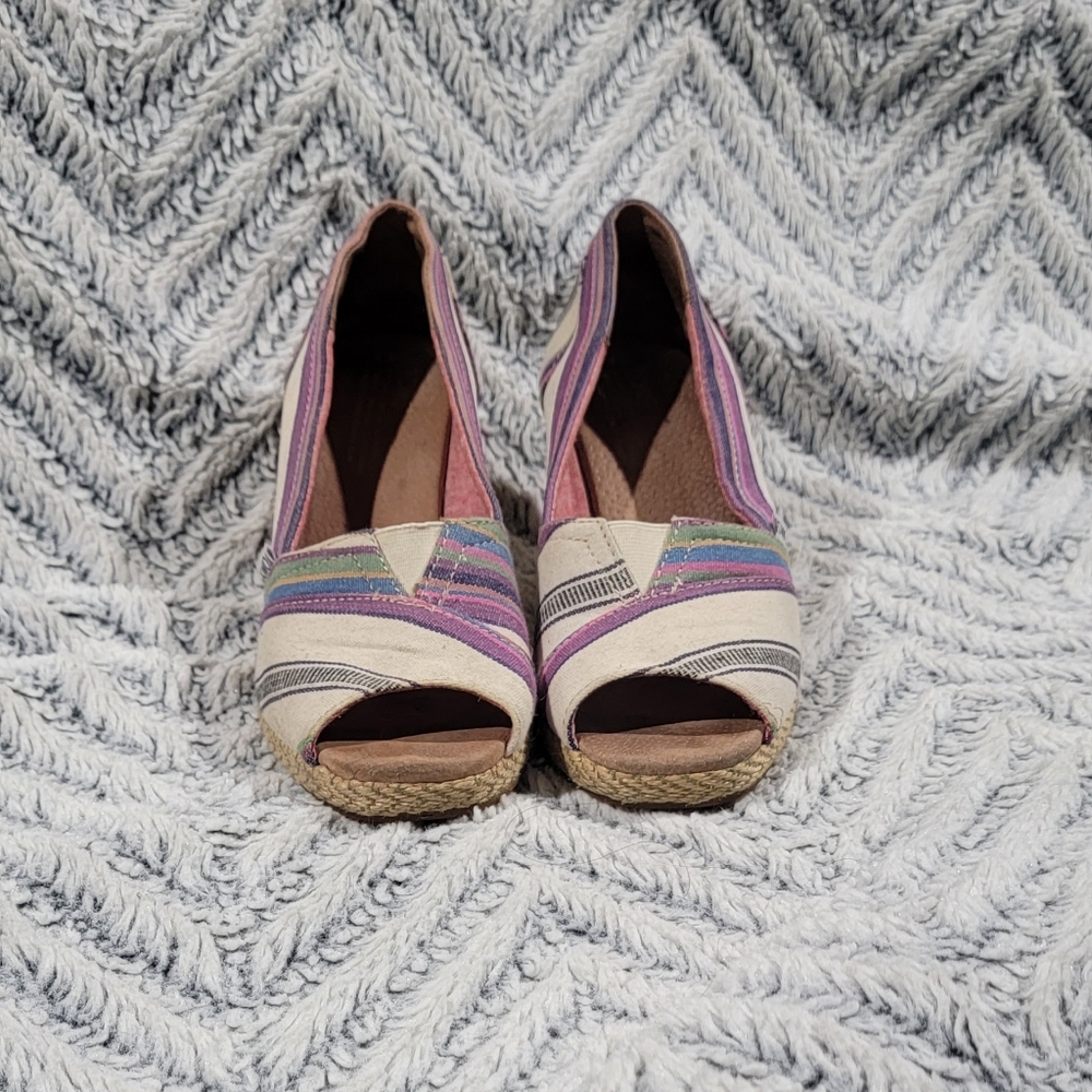 Wedge sandals